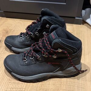 Columbia Women's Newton Ridge Plus Waterproof Hiking Boot